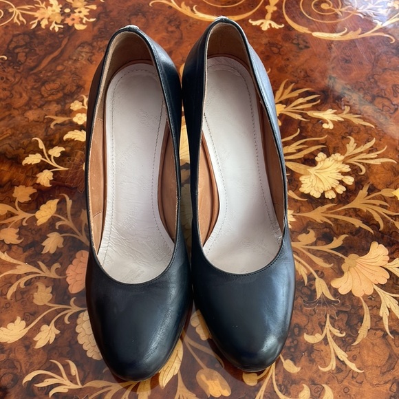 MAISON MARTIN MARGIELA sz 5.5/6 or 36 black wedge pumps cutout heel - Picture 4 of 9